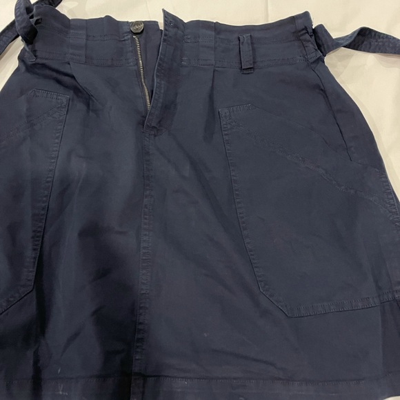 Abercrombie and Fitch utility skirt. - Picture 3 of 6